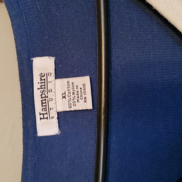 Women's Top - Picture 2 of 3